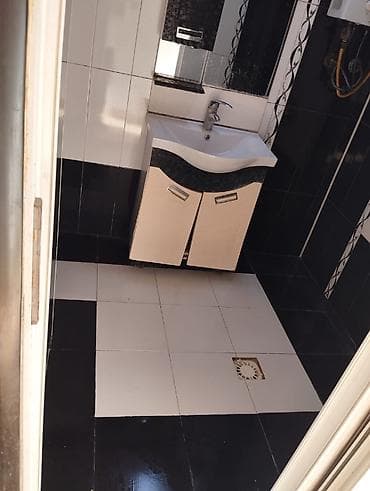 modul tipli ev: Yasamal rayonu, Elmlər metrosunun yaxınlığı, Torpaq Komitəsinin yanı — 8