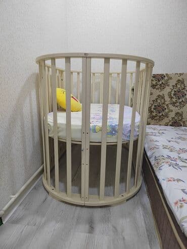 детская кроватка бу: Oğlan və qız üçün, İşlənmiş, Yumru, Beşik, Dəst ilə, Matras ilə, Yellənmə mexanizmsiz — 1