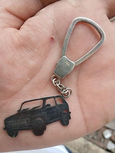 Bijuteriya: 925 prob Avtomobil Niva fiqurlu açarlıq - Material: gümüş 925 - — 2