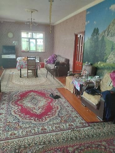 Kənd evi və təsərrüfat sahəsi - Geniş həyətli birmərtəbəli kənd evi