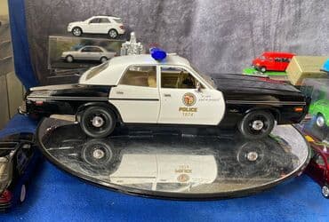modeller: Коллекционная модель Dodge Monaco Police TERMINATOR 1977 — 15