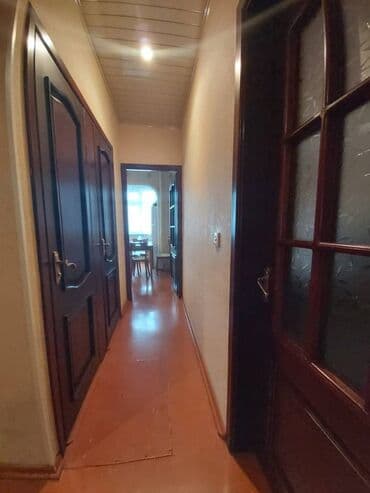 7 8 mkr kiraye evler: Bakı, 3 otaqlı, Köhnə tikili, m. Xalqlar Dostluğu, 80 kv. m — 9