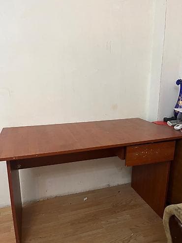 dolap ofis: Masa – iş və təhsil üçün praktik model - Material: ağac teksturalı — 1
