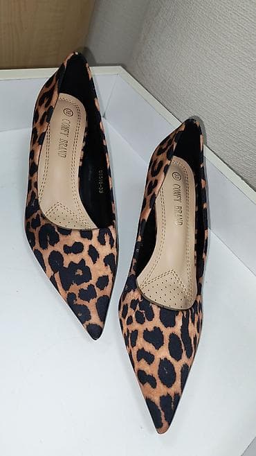 bemsa ayaqqabı: Qadın ayaqqabısı – leopard naxışlı, sivri burunlu klassik tufli - — 1