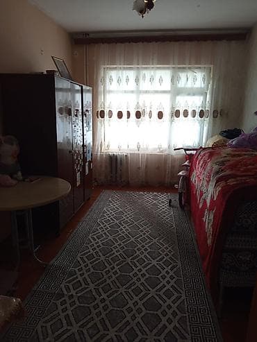 ev almaq bakida: Bakı, Ələt qəs., 4 otaqlı, Köhnə tikili, 85 kv. m — 1