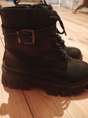 brend qadin ayaqqabilari: Ölçü: 37, rəng - Qara, İşlənmiş — 1