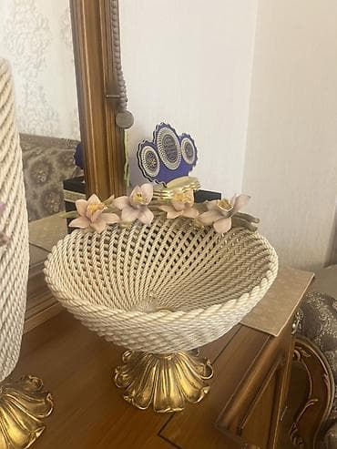 Vazalar: Vaza dəsti, Keramika — 2