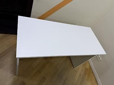 Minimalist iş/oxu masası 2 eded — 2