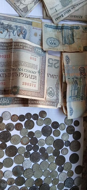 Kolleksiya üçün SSRİ dövrünə aid pullar və sənədlər toplusu - Kağız