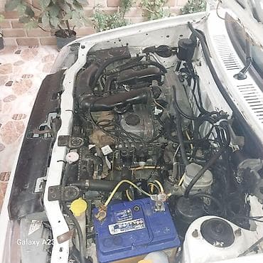 saipa 132: Saipa Tiba: 1.3 l | 2013 il 227000 km Sedan — 5