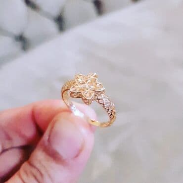 qizillarin qiymeti 2022: Dəstə daxildir: Üzük, Sırğa, Pandora, Sarı qızıl, 585 Əyar, 3800 g — 15