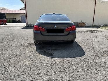 ford transit matoru: BMW 5 series: 2 l | 2011 il Sedan — 7