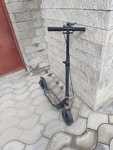 Şəhər daxili rahat hərəkət üçün mexaniki skuter. Xüsusiyyətlər: - — 2