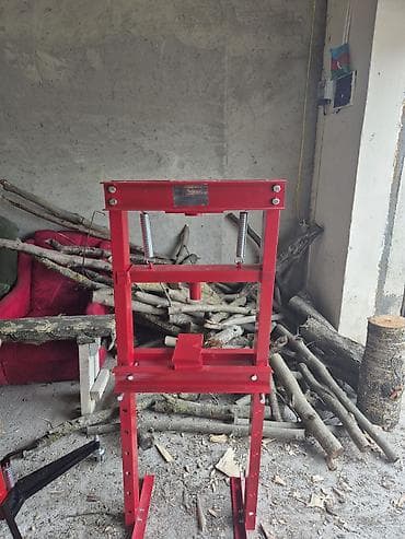 Domkratlar: Avtoservis alətləri dəsti Satılır: - Hidravlik horizontal domkrat — 3 — 2