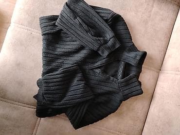 cins paltar: Qadın sviteri – qara rəng, zolaqlı toxuma - Model: V-yaxa, qatlanan — 2