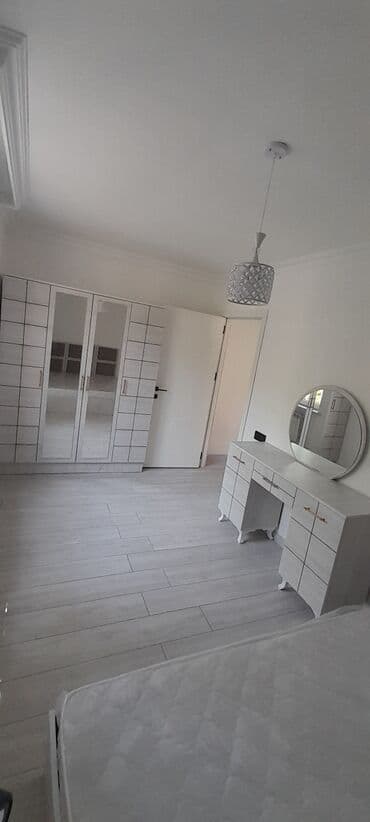 orbita mtk ev satilir: Bakı, 8-ci kilometr, 2 otaqlı, Köhnə tikili, m. Qara Qarayev, 42 kv. m — 5