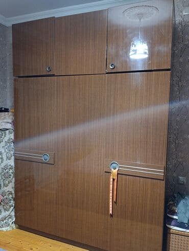 Masalar və oturacaqlar: İkinəfərlik çarpayı, Dolab, Rusiya, İşlənmiş — 1