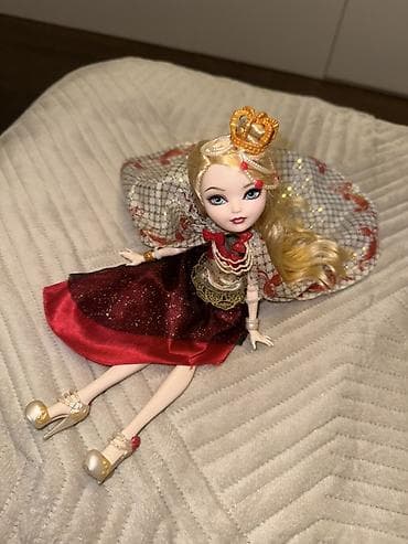 oyuncaqlar: Ever After High - Apple White — 2