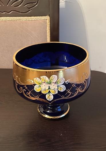 Zərif dizaynlı şüşə qab – konfet və ya meyvə üçün. - Material: qalın lalafo.az -da Zərif dizaynlı şüşə qab – konfet və ya meyvə üçün. - Material: qalın