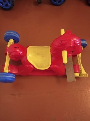 usaq yellencekleri sederek: Uşaqlar üçün nəzərdə tutulmuş bu yellənən at, kiçik uşaqlar üçün — 2