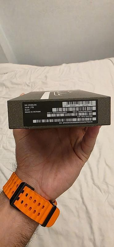 1 tb telefon: Samsung Galaxy S25 Ultra, 1 TB, rəng - Qara, İki sim kartlı — 3