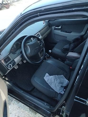 lada priora: VAZ (LADA) Priora: 1.6 l | 2008 il 358000 km Hetçbek — 2