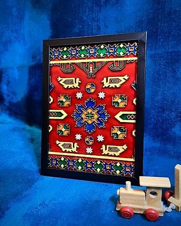 malina kolu: Milli naxışlı çərçivəli dekor panosu Əl işi. Vitraj. 21*15 sm - — 2