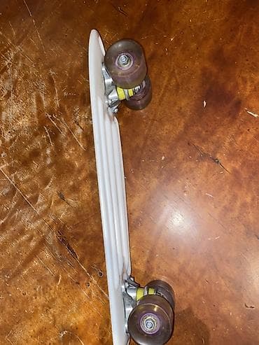 skateboard satışı: Plastik kruizer skeytbord – Shark dizaynı - Gövdə: yüngül və möhkəm — 4