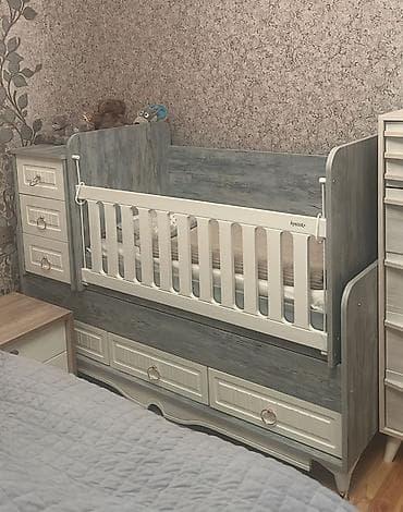 Oğlan və qız üçün, Yeni, Dördbucaq, Beşik, Matras ilə, Yellənmə mexanizm ilə lalafo.az -da Oğlan və qız üçün, Yeni, Dördbucaq, Beşik, Matras ilə, Yellənmə mexanizm ilə