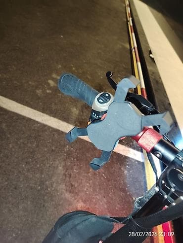 skute: Elektrik skuter - Güclü ön işıqlandırma: Sükanın aşağı hissəsində iki — 6