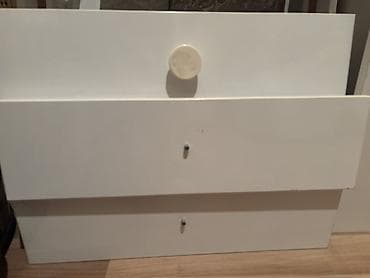 uşaq doşəyi: Qız üçün, İşlənmiş, Dördbucaq, Beşik, Matras ilə, Yellənmə mexanizmsiz — 2