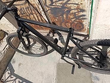 Velosiped ramasidi demirden di 2 tekeri ustunde velosiped — 1