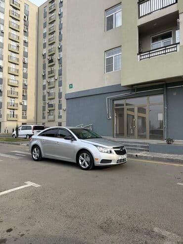 pikap maşınlar: Vuruğu udarı, dəyişən detalı yoxdur.Vini təmizdir.Koja salon, 17 lik — 9