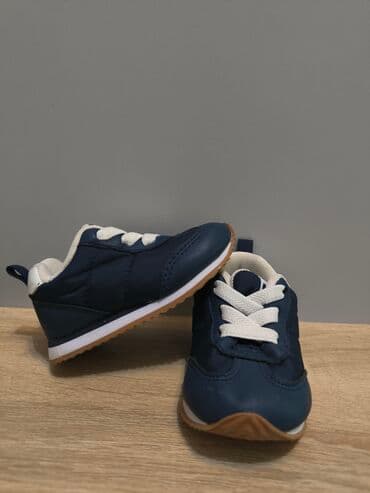 uşaq idman bosonojkaları: Krossovka, Oğlan üçün, 18 — 1