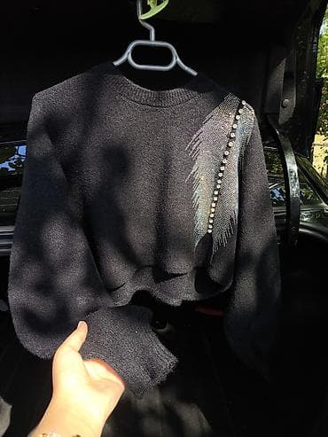 şalvar olculəri: Qara qadın sviteri – kristal daşlı dizayn - Rəng: qara - Model: qısa — 1