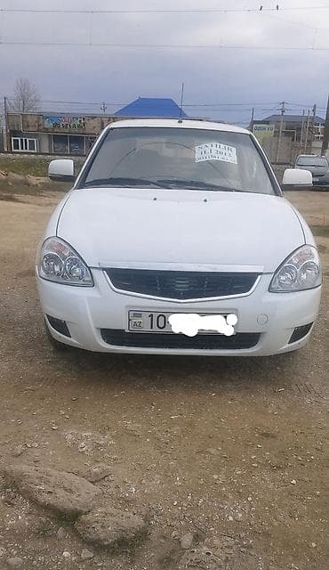 radiator acari: VAZ (LADA) Priora: 1.6 l | 2012 il 20000 km Sedan — 1