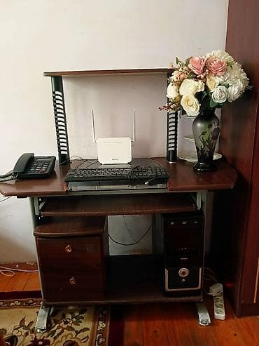 gül rəfləri: Düz masa, Polkalı, Siyirməli, Metal — 1