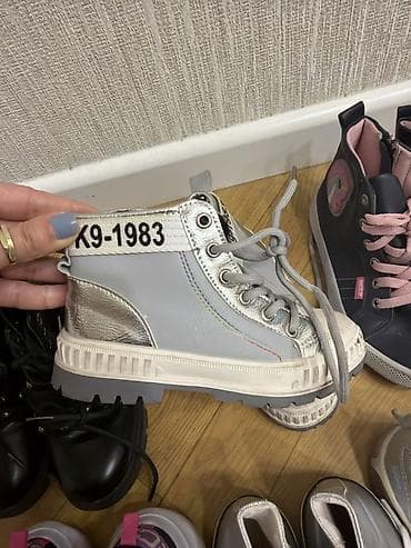 Oyuncaqlar: Uşaq ayaqqabıları kolleksiyası – müxtəlif model və ölçülər Məhsul — 6