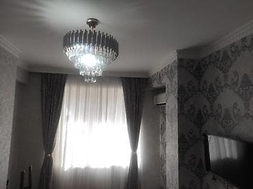 kafe icareye: Kirayə üçün mənzildə komfortlu qonaq otağı - İşıqlı, zövqlü dizaynlı — 7