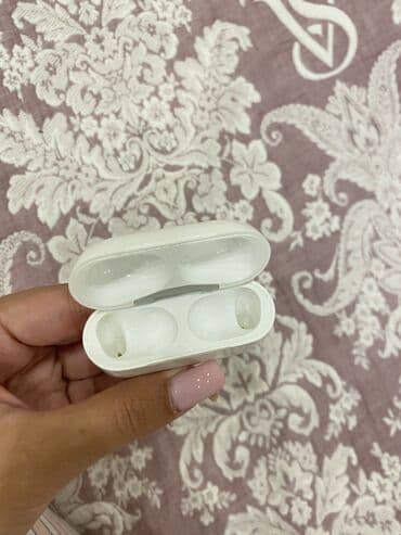 Məhsul: Original AirPods Pro (ehtiyyat hissələri) Təsvir: - Kompakt