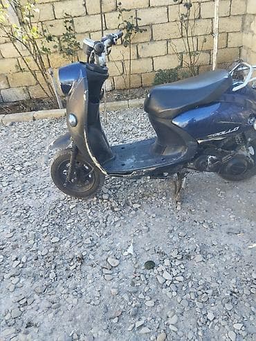 bmw 318 is: Tecili satilir .hec bir prablemi yoxdur — 1