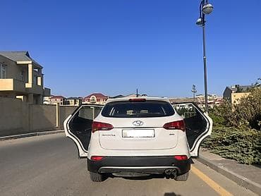 keys sat: Hyundai Santa Fe, ağ rəng, 4WD krossover/SUV. Xüsusiyyətlər: - Tam — 8
