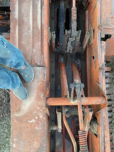 Kommersiya nəqliyyat vasitələri: Kənd təsərrüfatı üçün ot-saman presi (KV tipli kvadrat balya presi) - — 2