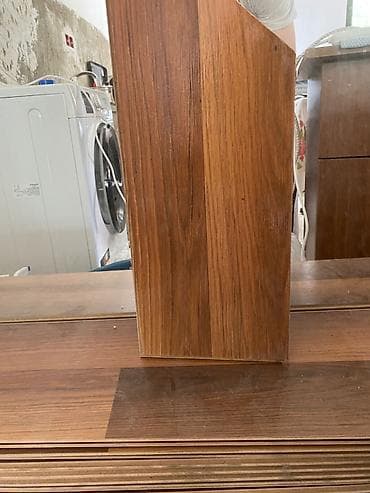 Laminat 23 kvadratlig otag ucun. Əla veziyyetdedir. Cixardanda