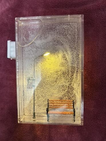 LED işıqlı dekorativ “qar kürəsi” (diorama) - Şəffaf akril korpusda