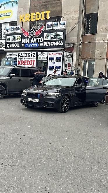 ford transit 2002: BMW 520: 3 l | 2015 il Sedan — 2