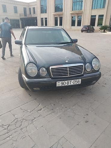 turbo az ceşqa: Mercedes-Benz E-Class W210, sedan, tünd yaşıl/metallik rəng. - 4 qapı — 5