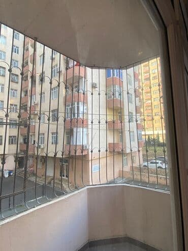 квартиры в аренду: Mənzilin təsviri: - Geniş, işıqlı zal və mətbəx-studiya planı. Zal — 4