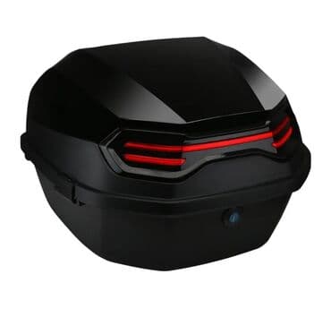 Motosikletlər üçün nəzərdə tutulmuş bu top case, arxa tərəfə