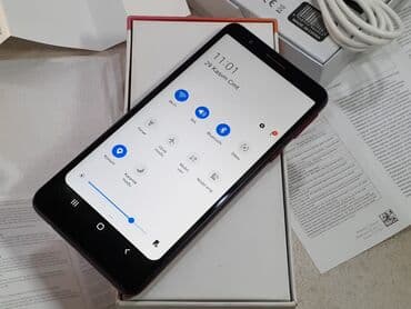 Kasalar: Samsung Galaxy A01, 16 GB, rəng - Qırmızı, Zəmanət, Düyməli, Sensor — 4